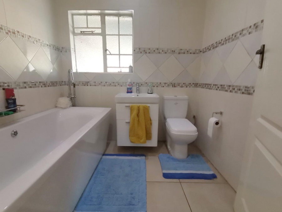 3 Bedroom Property for Sale in Vaalpark Free State